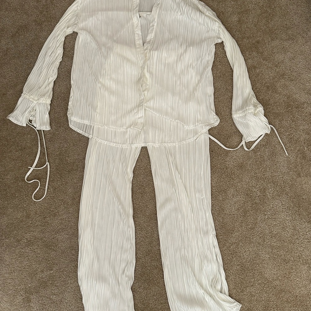 Amazon Women's White Two-Piece Set